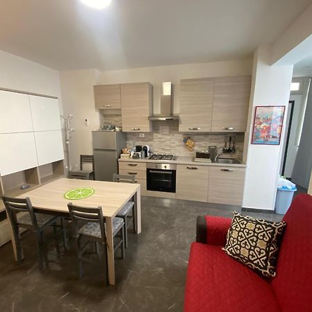 Little House Apartment Reggio Calabria Exterior photo